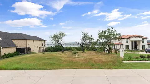 1047 Mallard Pointe Dr, Grand Prairie, TX 75104