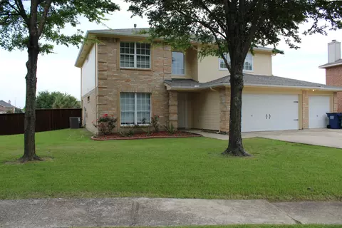 218 Jacob Ct, Glenn Heights, TX 75154
