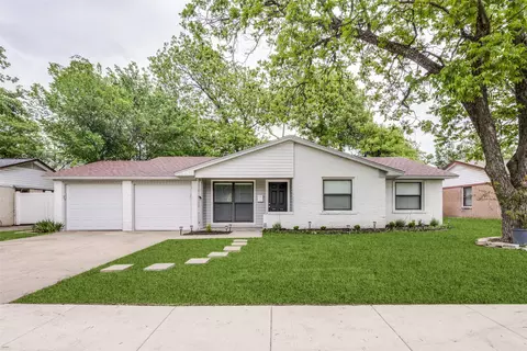 1901 Proctor Dr, Grand Prairie, TX 75051