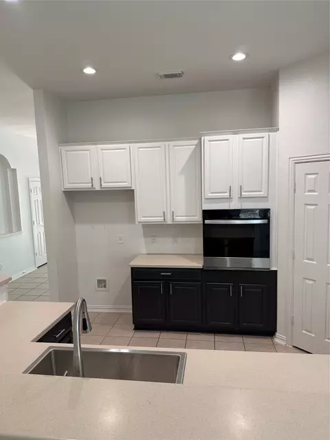 10441 Stoneside Trl, Fort Worth, TX 76244