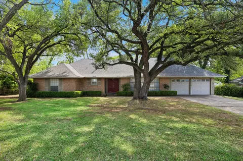 3713 Kimberly Ln, Fort Worth, TX 76133