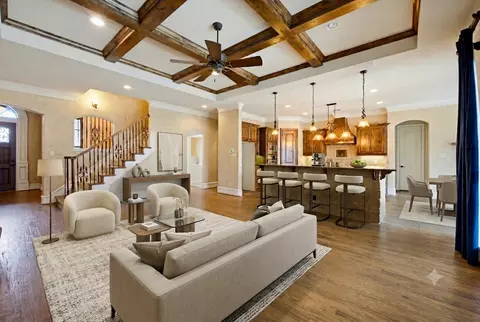 7713 Silverleaf Dr, North Richland Hills, TX 76182