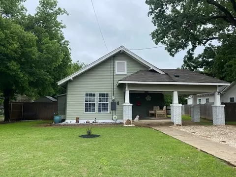 702 Ave J, Brownwood, TX 76801