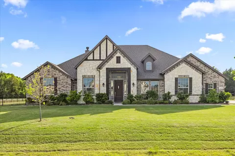 Exterior - 1600 Lynx Loop, Forney, TX 75126 photo 1 of 4