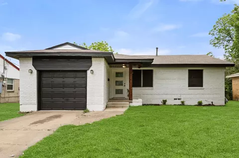 1710 Western Park Dr, Dallas, TX 75211