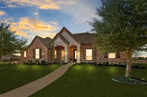 800 Yasmin Ct, Heath, TX 75126