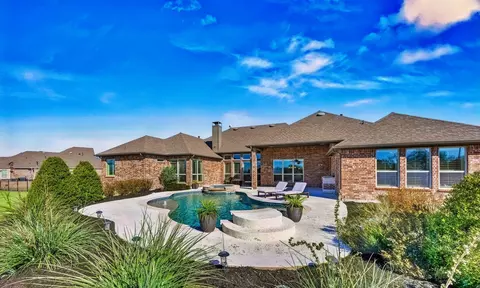 800 Yasmin Ct, Heath, TX 75126