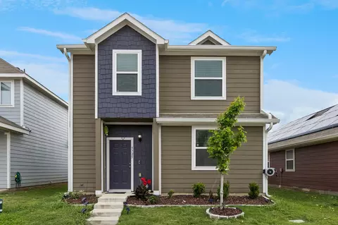 5725 Willamette Dr, Fort Worth, TX 76119