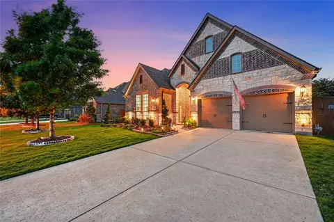 Exterior - 400 Trailside Dr, Prosper, TX 75078 photo 2 of 6