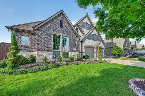 Exterior - 400 Trailside Dr, Prosper, TX 75078 photo 3 of 6