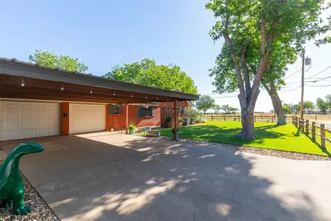 Exterior - 305 N Avenue K E, Haskell, TX 79521 photo 5 of 10