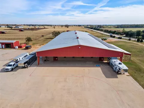 395 Yacht Club Rd, Oak Point, TX 75068