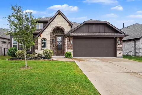 4381 Sun Meadow Dr, Joshua, TX 76058