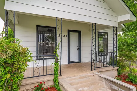 2124 21st St, Fort Worth, TX 76164