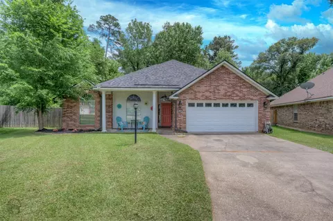 108 Olive St, Haughton, LA 71037