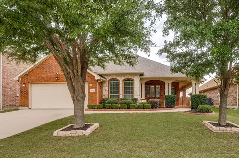 5836 Summerwood Dr, Grand Prairie, TX 75052