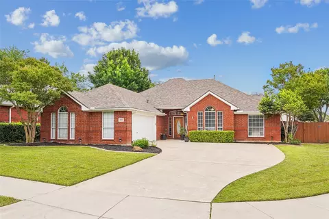 9208 Winslow Ct, North Richland Hills, TX 76182