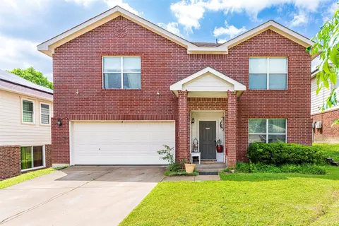8100 Colbi Ln, Fort Worth, TX 76120