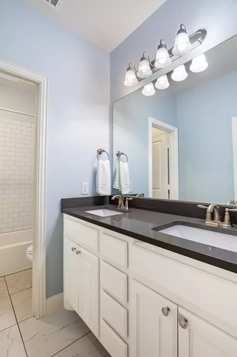 Bath - 1408 9th St, Argyle, TX 76226 photo 4 of 4