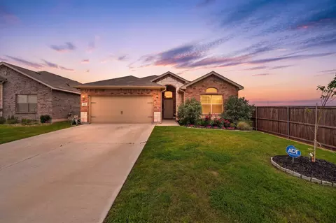 9604 Cherryville Rd, Fort Worth, TX 76108