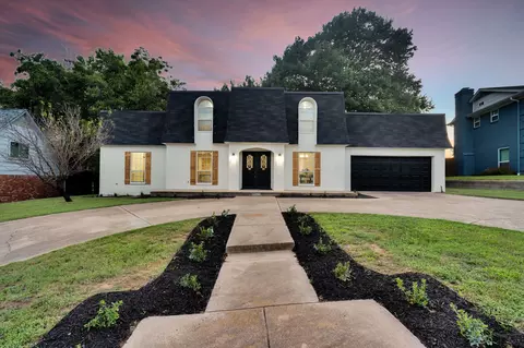 4220 Dawn Dr, Benbrook, TX 76116