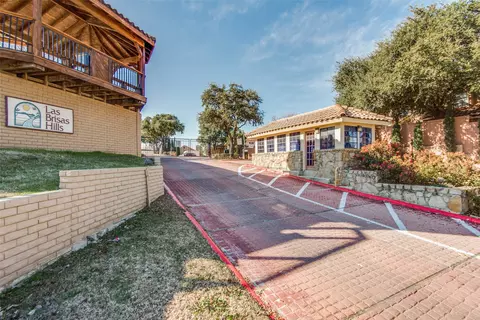 4264 Madera Rd #2, Irving, TX 75038