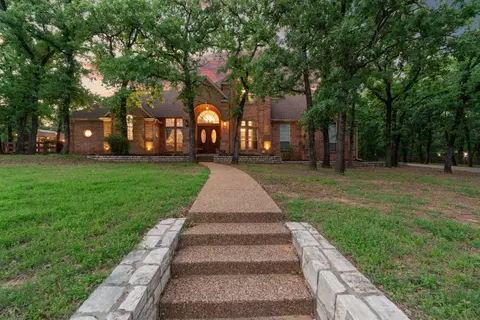 201 Morning Dove Ct, Argyle, TX 76226