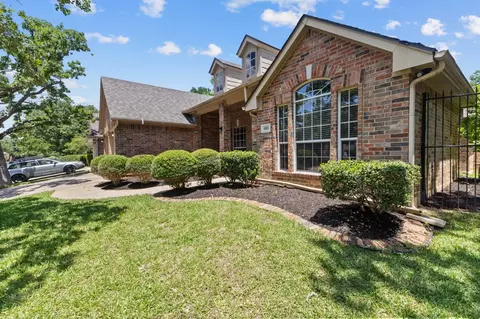 6315 Fannin Dr, Arlington, TX 76001