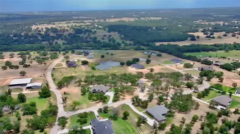 1304 Advance Rd, Weatherford, TX 76088
