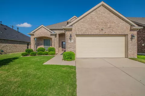 2001 Lake Pine Dr, Little Elm, TX 75068