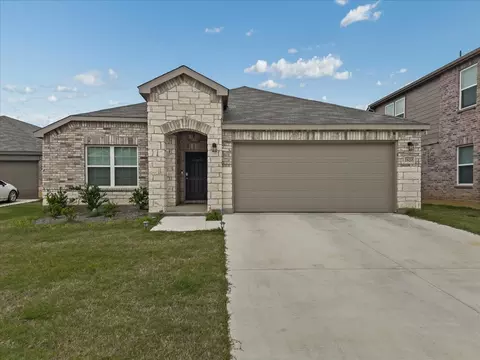 2820 Pecan Park Dr, Denton, TX 76208