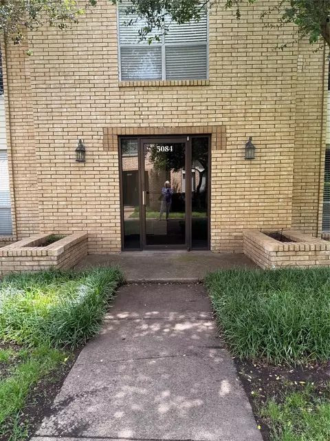 5084 Matilda St #218, Dallas, TX 75206