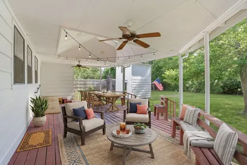1800 Island Byu, Bonham, TX 75418