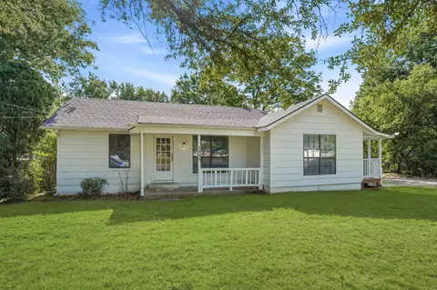 1800 Island Byu, Bonham, TX 75418
