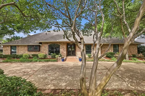 3001 S Country Club Rd, Garland, TX 75043