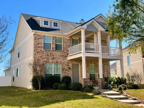 700 Hartsfield St, Aubrey, TX 76227