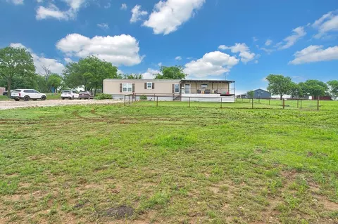 1200 Blue Cut Rd N, Mcgregor, TX 76657