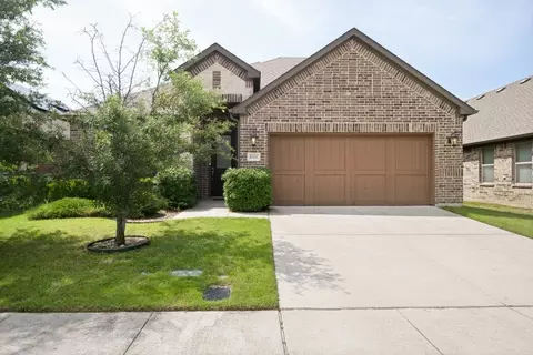 1014 W Villas Ct, Lewisville, TX 75067
