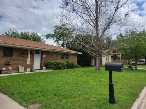4310 Brookdale Dr, Brownwood, TX 76801