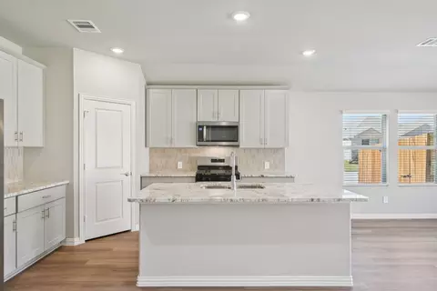 1944 Furlong Dr, Seagoville, TX 75159