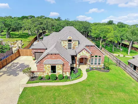 12601 Indian Creek Dr, Fort Worth, TX 76179