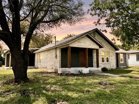 280 S Avenue A, Crawford, TX 76638