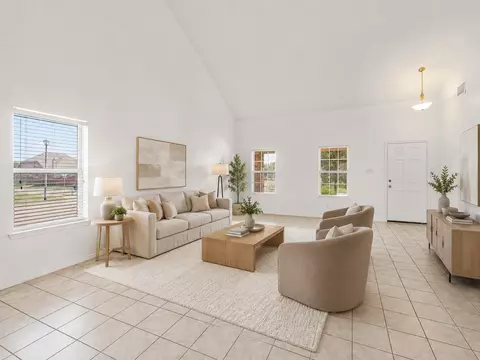 2000 Grimes Dr, Forney, TX 75126