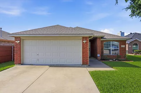 115 Loda Ct, Grand Prairie, TX 75050