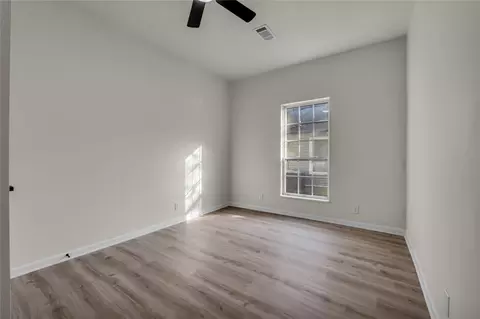 Bedroom - 2524 Mcferrin Ave, Waco, TX 76708 photo 4 of 7