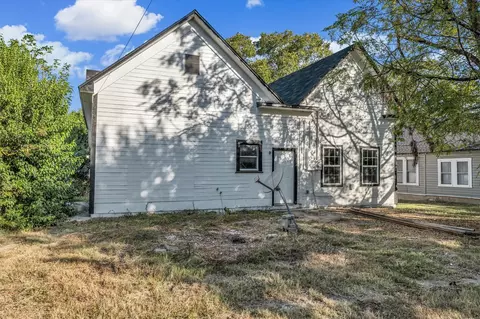 Exterior - 2524 Mcferrin Ave, Waco, TX 76708 photo 6 of 8