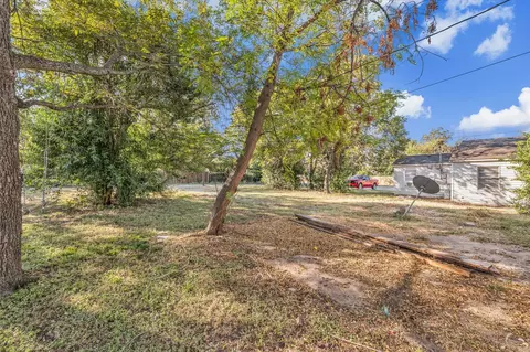 Exterior - 2524 Mcferrin Ave, Waco, TX 76708 photo 8 of 8