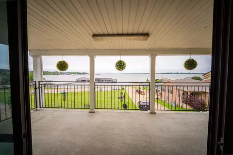 5724 Marina Bay Dr, Shreveport, LA 71119