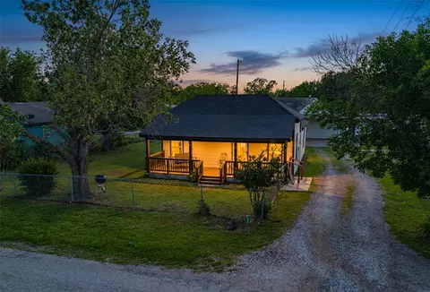 300 S Wall St, Itasca, TX 76055