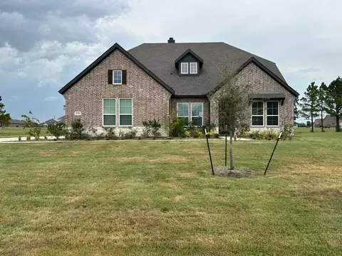 390 Cobb Rd, Leonard, TX 75452